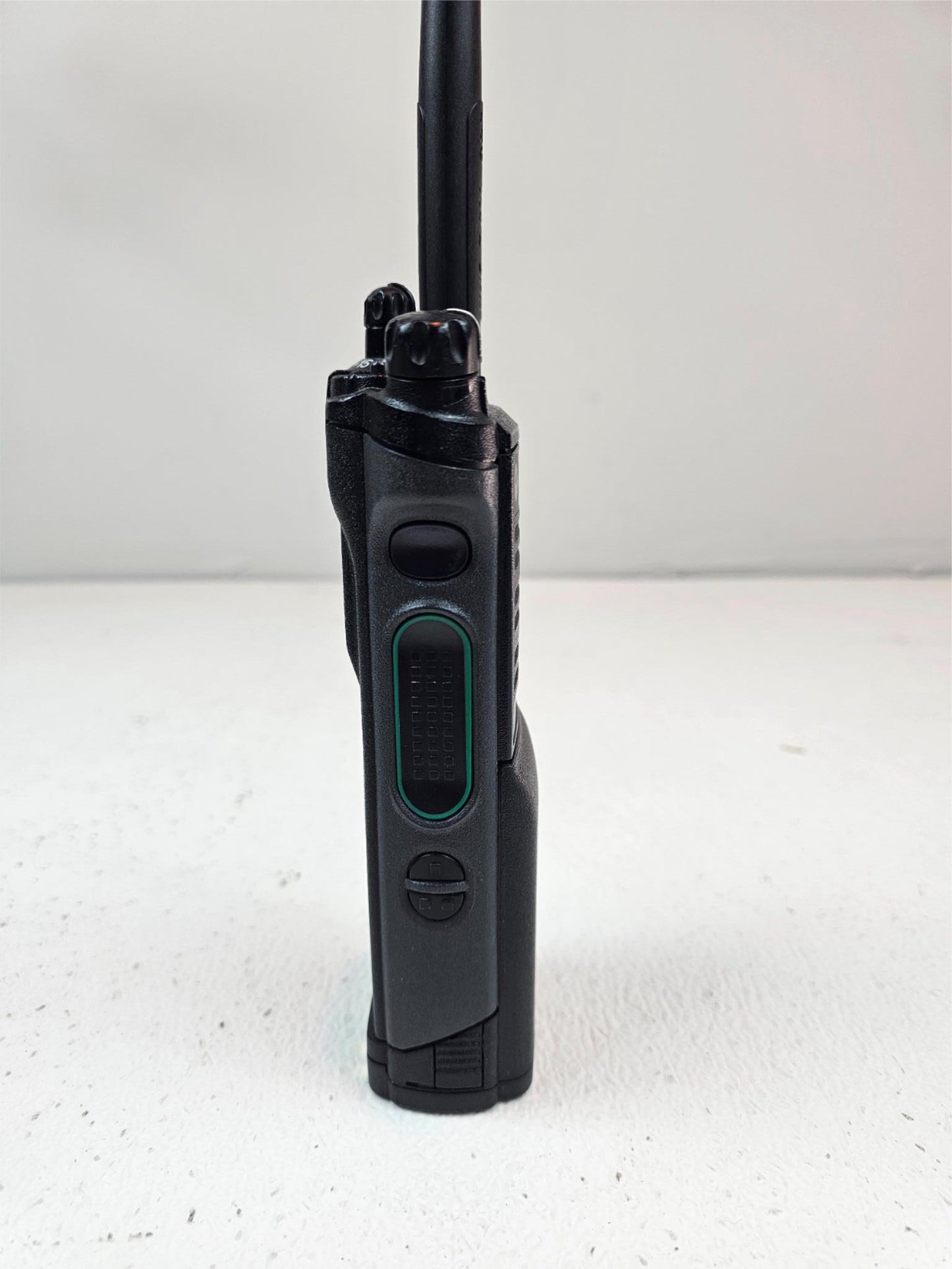 Motorola APX7000 7/800 MHz UHF R1 M1.5 ADP & AES (H97TGD9PW1AN)