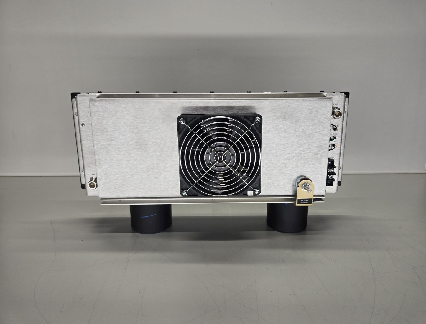 Crescend Technologies In-line P.A. 450-512 MHz (P10-20MO-U-C5-UH)