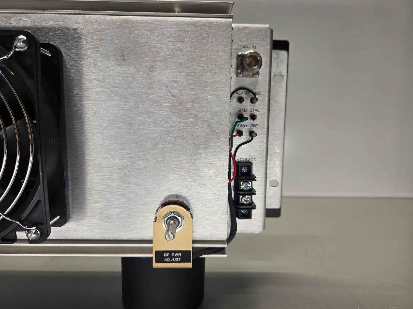 Crescend Technologies In-line P.A. 450-512 MHz (P10-20MO-U-C5-UH)