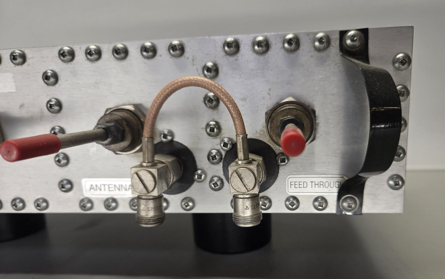 SINCLAIR EXPANDABLE MULTICOUPLER 403-440Mhz (C3034-1-1.6)