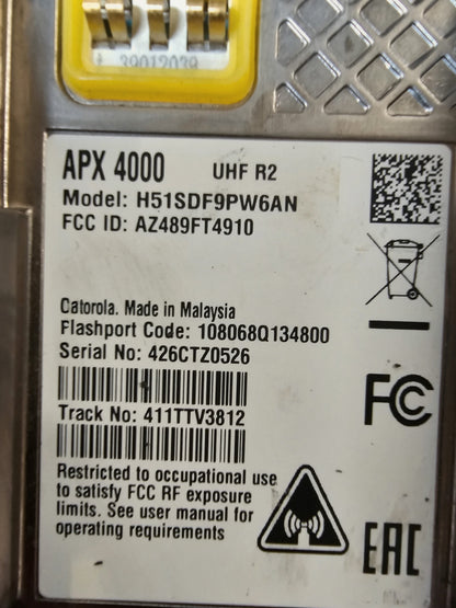 Motorola Portable APX4000 UHF 450-520 R2 512ch 5W M2 Dual Knob