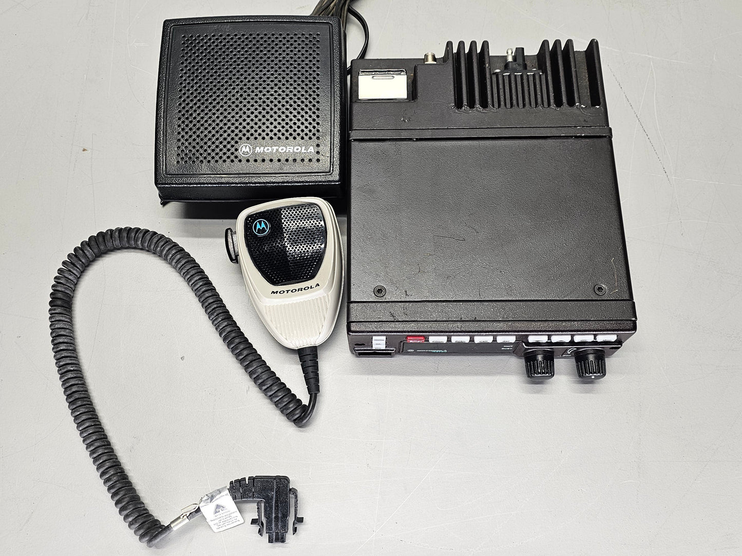 Motorola Mobile Astro Spectra UHF 450-482 Mhz W4 128ch 40W