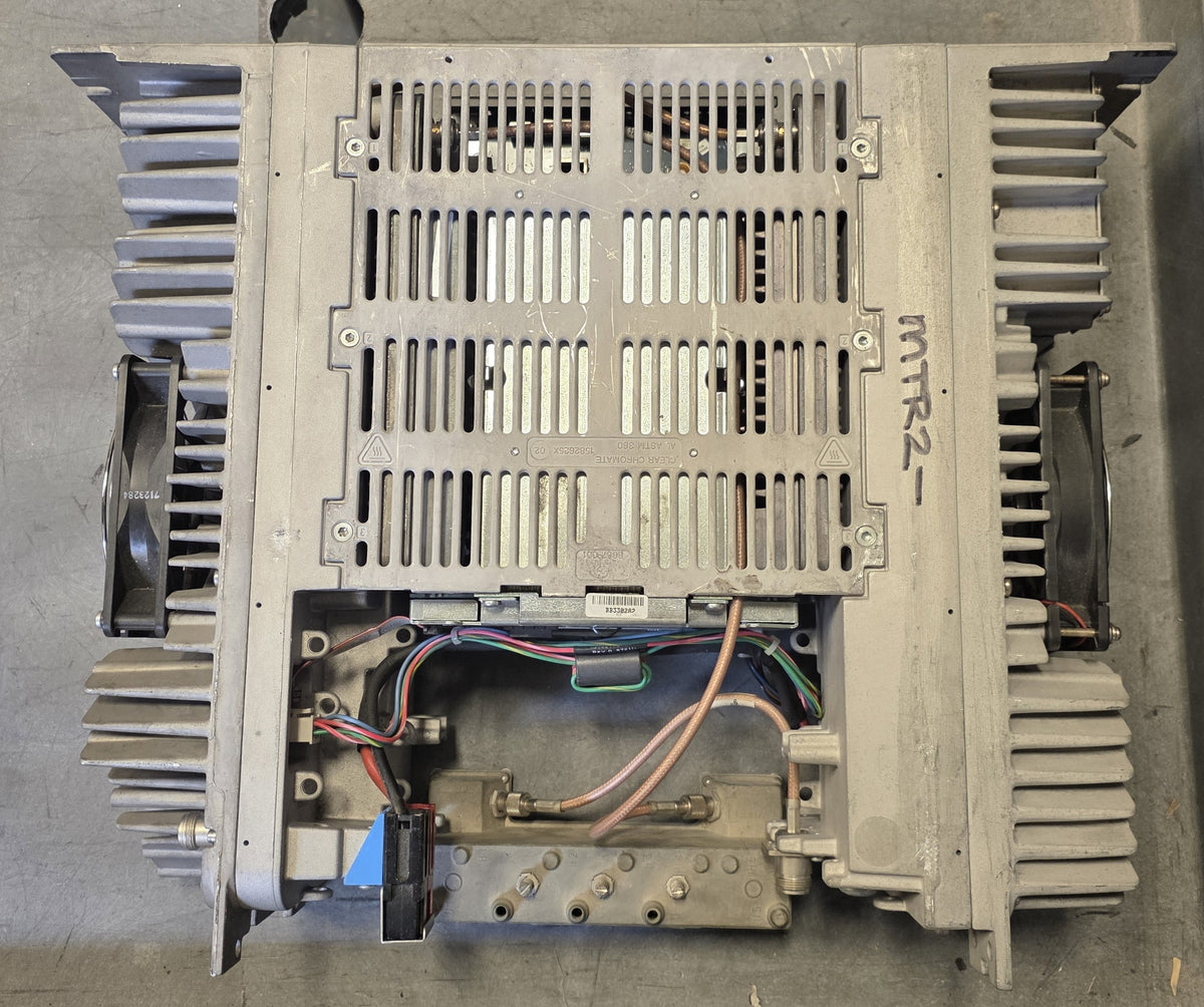 MTR 3000 UHF repeater with MTR 2000 Power Amplifier and preselector