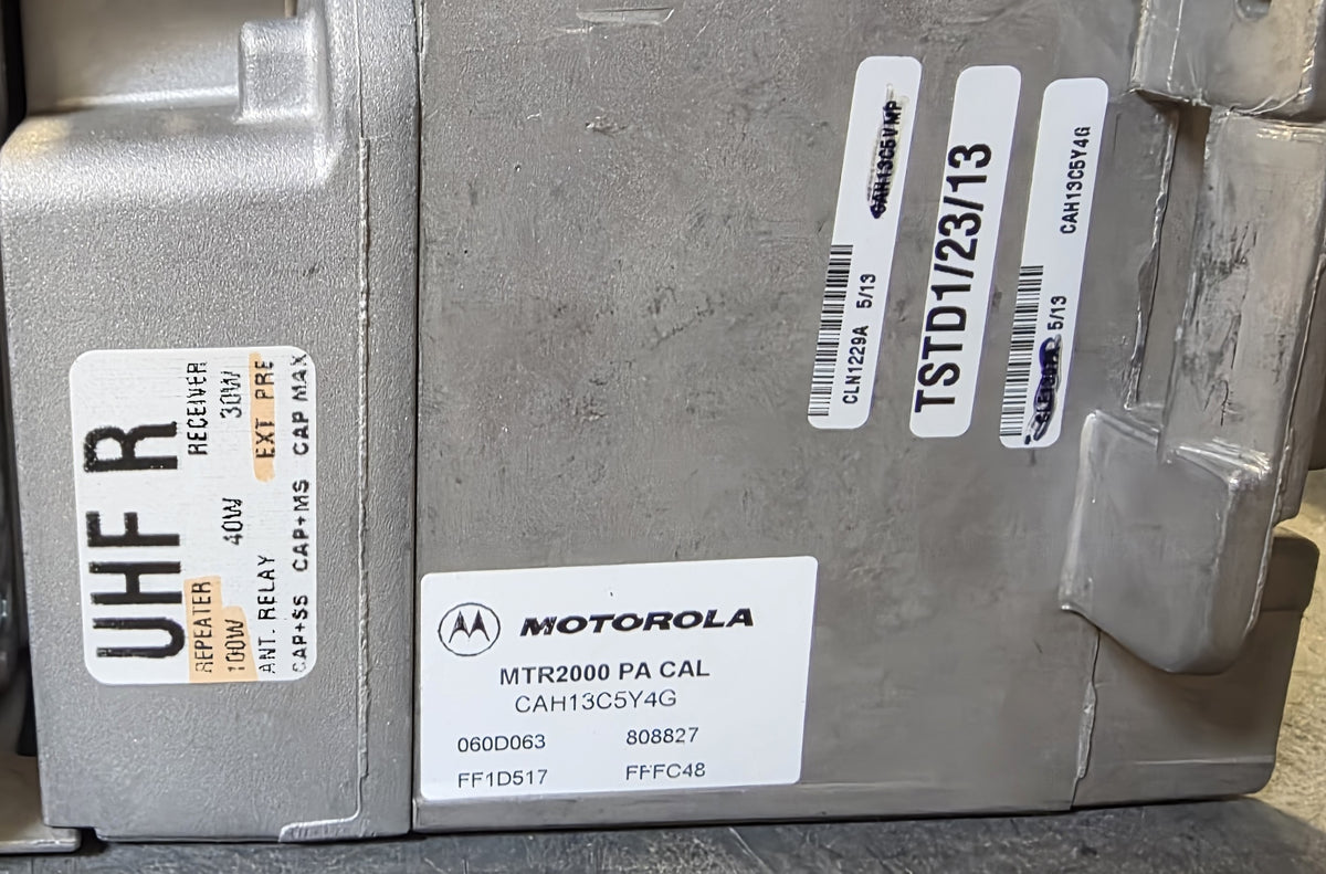 MTR 3000 UHF repeater with MTR 2000 Power Amplifier and preselector