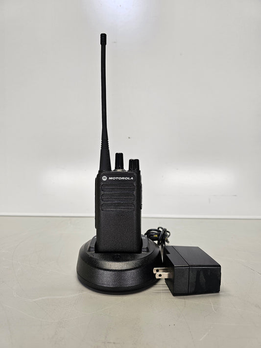 Motorola Portable CP100D VHF 136-174 MHz 16ch 5W Analog