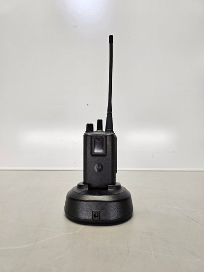 Motorola Portable CP100D VHF 136-174 MHz 16ch 5W Analog