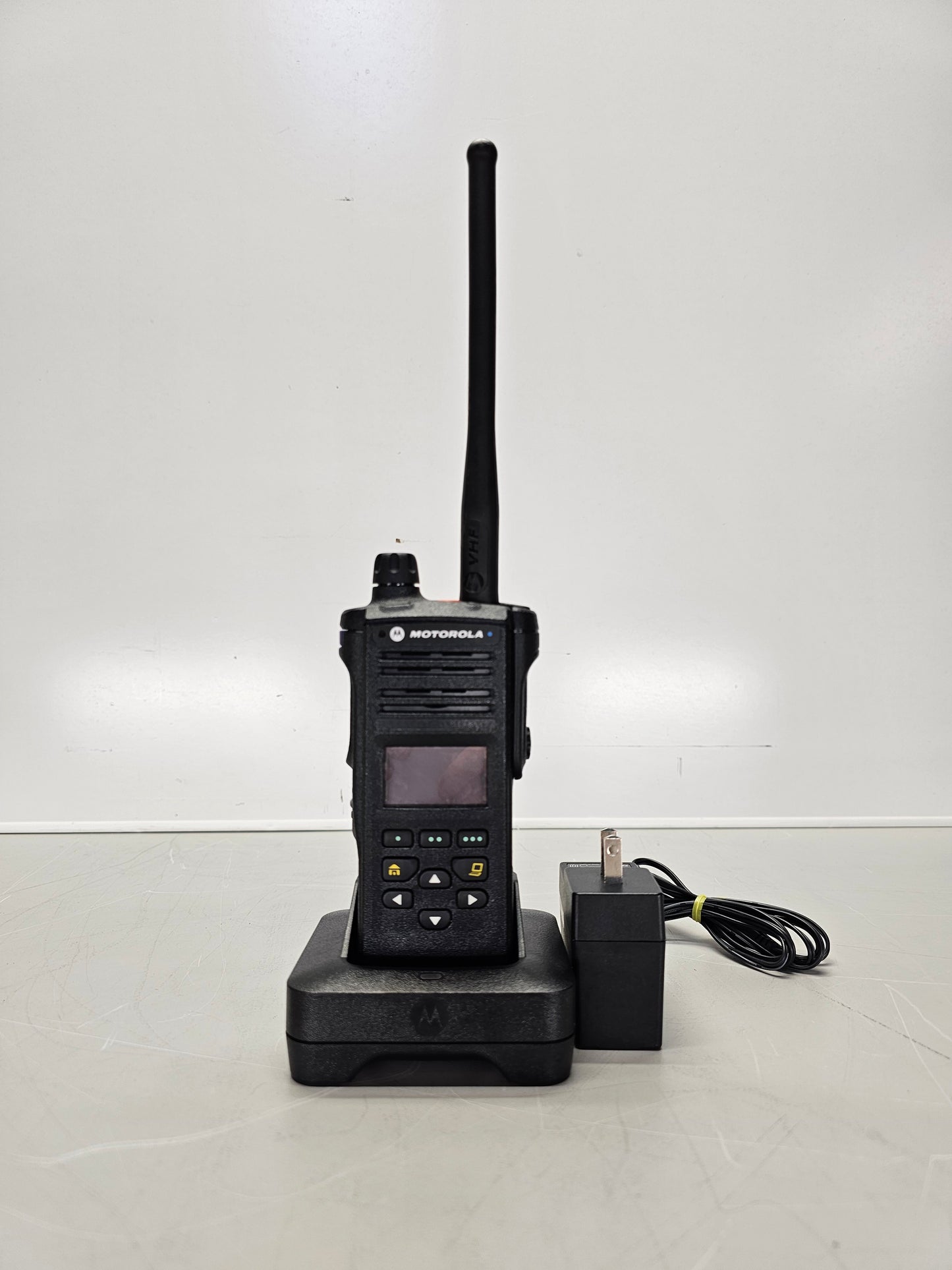 Motorola Portable APX4000 VHF 136-174 512ch 5W M2 Single Knob