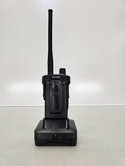 Motorola Portable APX4000 VHF 136-174 512ch 5W M2 Single Knob