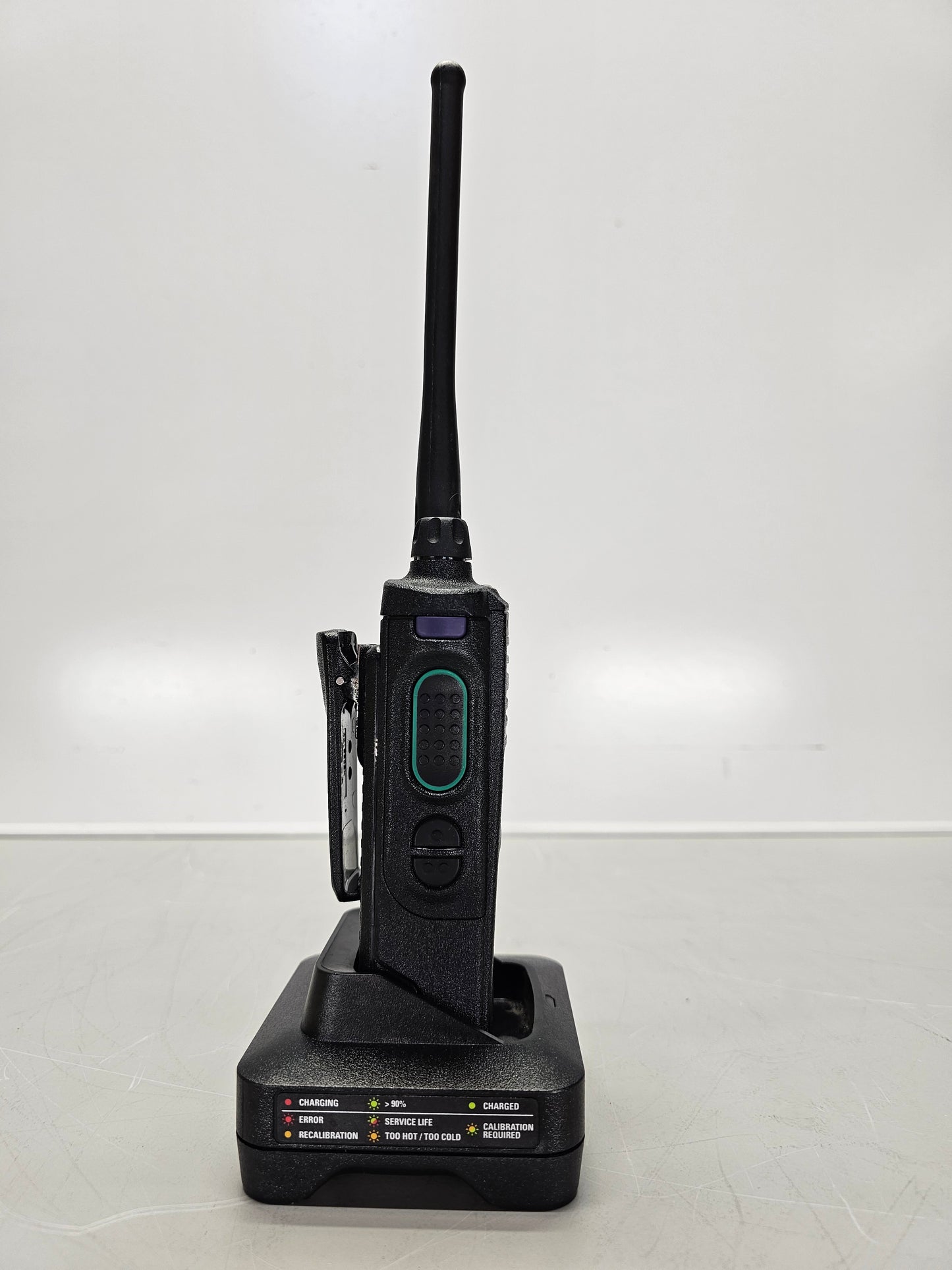 Motorola Portable APX4000 VHF 136-174 512ch 5W M2 Single Knob