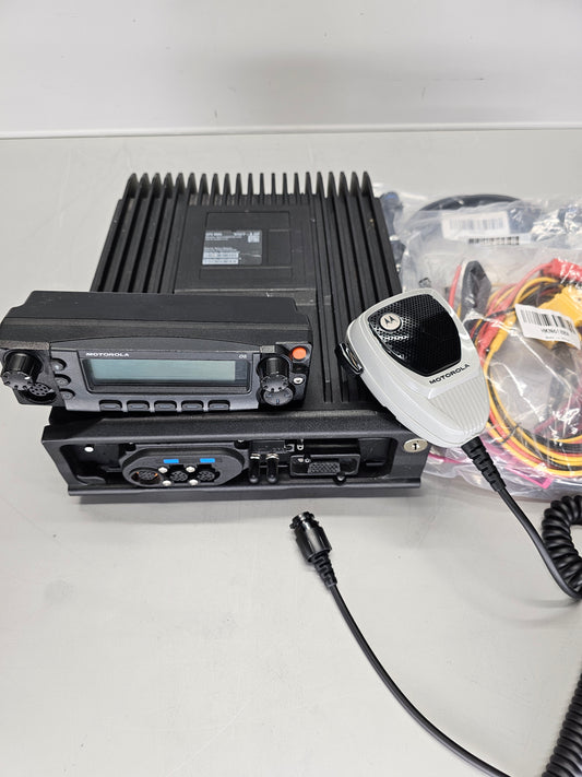 Motorola Mobile APX8500 VHF UHF 7/800 3000ch 100W