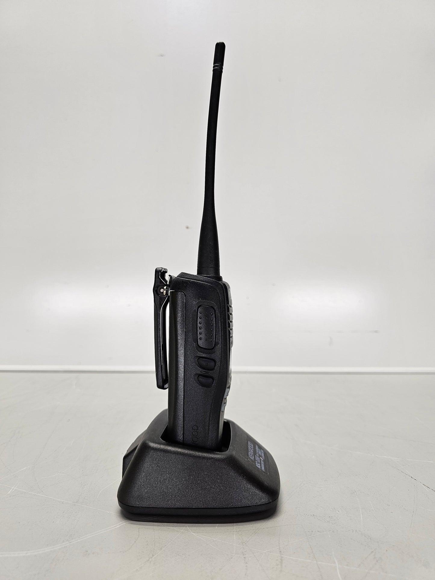 Kenwood Portable TK-2312 VHF 136-174 Mhz 128ch 5W