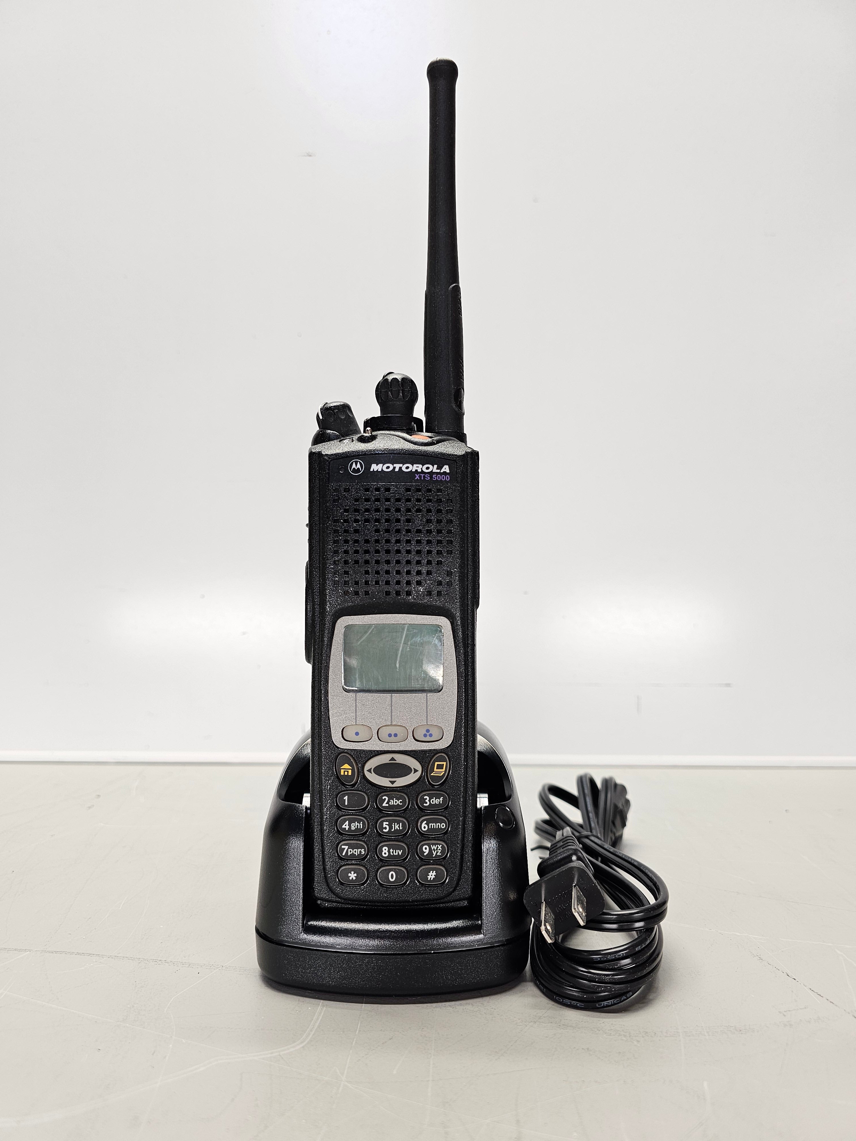 Motorola 実物 XTS5000 Motorola XTS5000 Model 3 | UHF (450-520MHz) Portable Radio – Used
