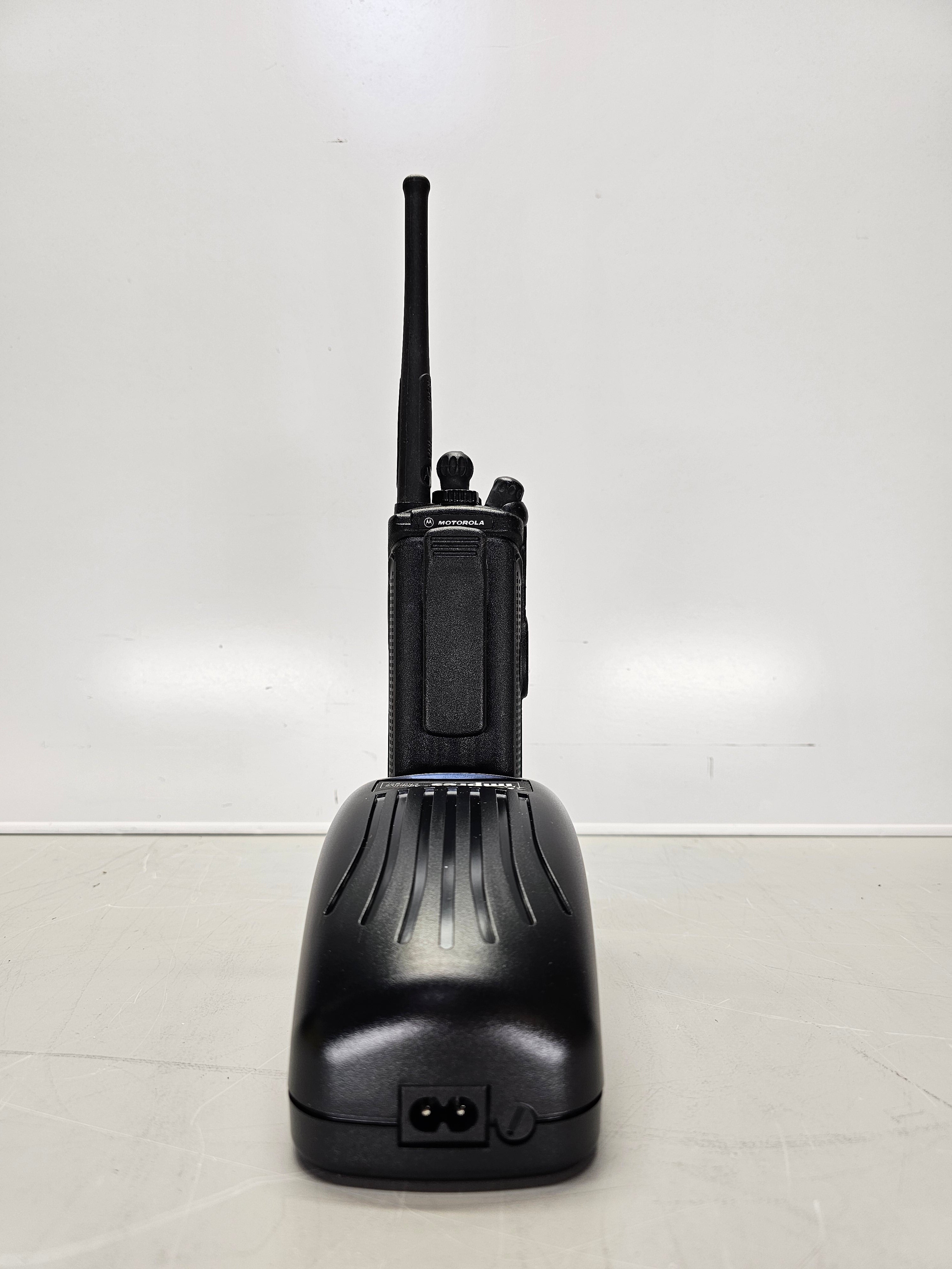 Motorola XTS5000 Model 3 | UHF (450-520MHz) Portable Radio – Used