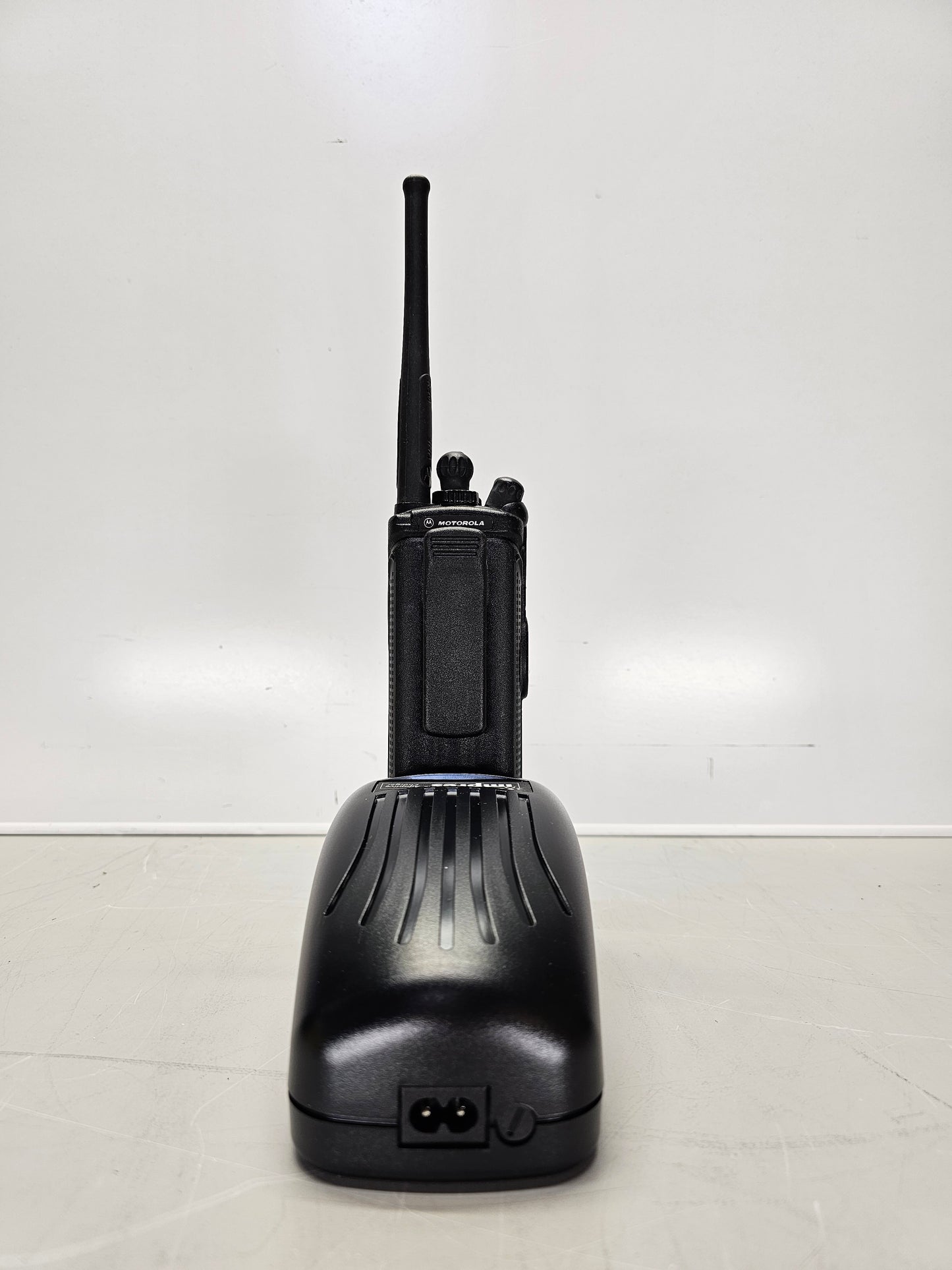 Motorola Portable XTS5000 UHF 450-520 Mhz 256ch 5W M3