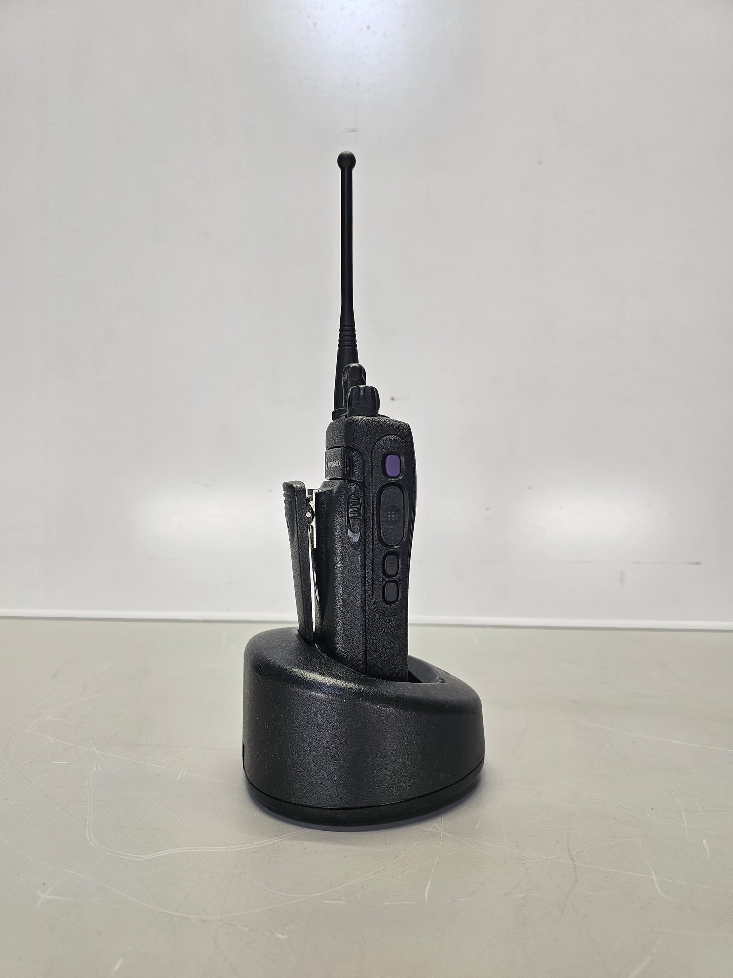 Motorola Portable XTS2500 UHF 450-520 Mhz 96ch 5W M1.5