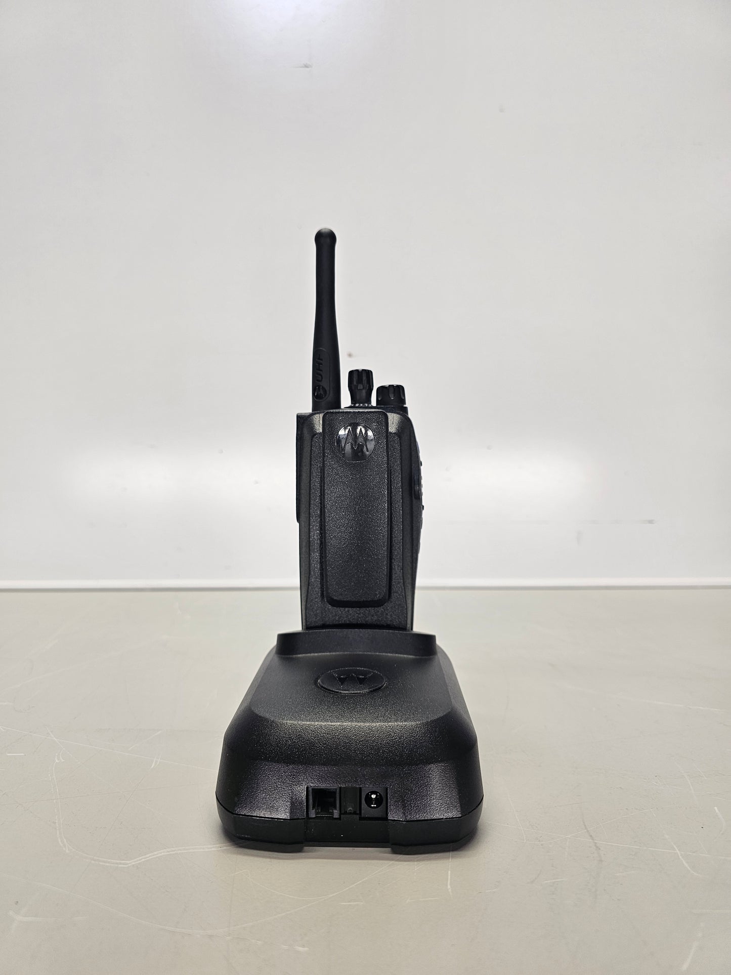Motorola Portable XPR6100 UHF 403-471 32ch 4W