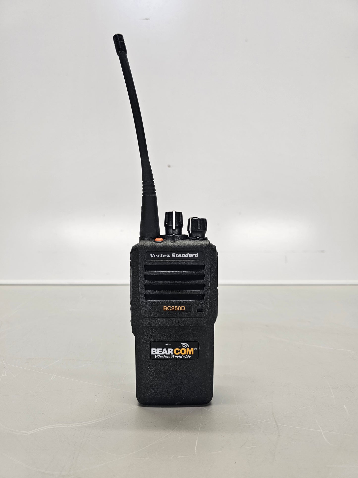Vertex Portable BC-250D UHF 400-470 Mhz 16ch 4W