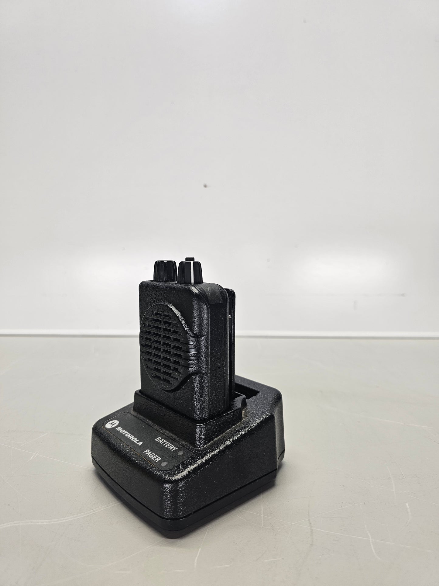 Motorola Pager Minitor V UHF 470-478 Mhz 2ch Stored Voice