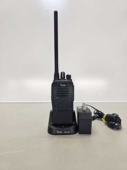Icom Portable IC-F2000 UHF 400-470 Mhz 16ch 4W