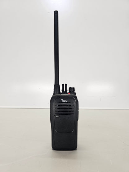 Icom Portable IC-F2000 UHF 400-470 Mhz 16ch 4W