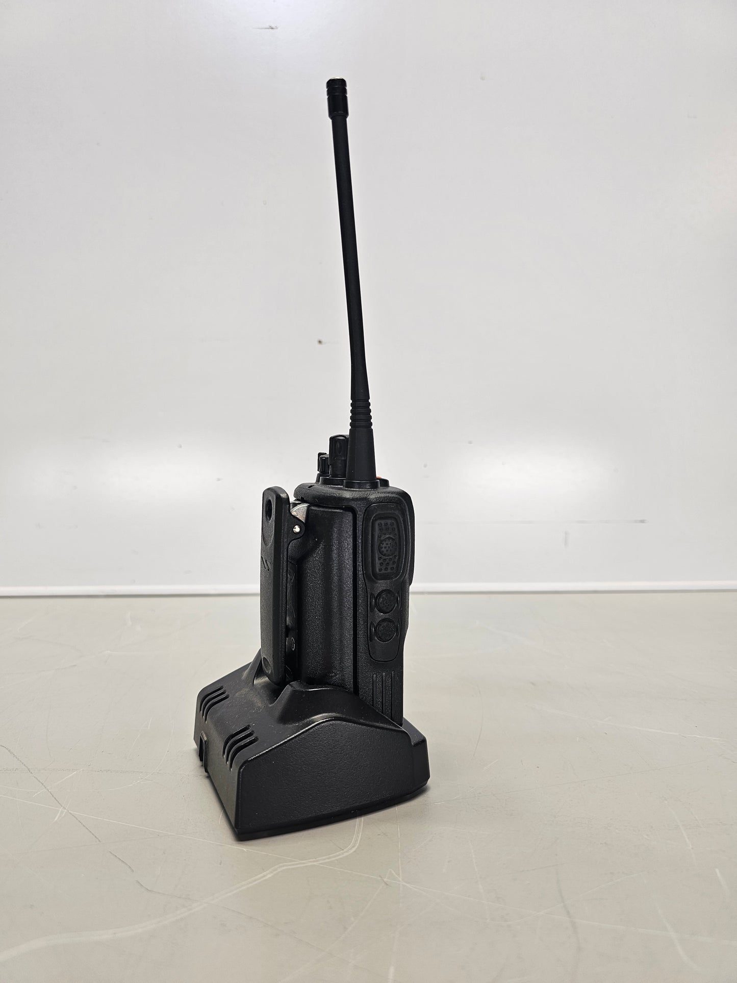 Vertex VX-821U UHF 403-470 16ch 5W