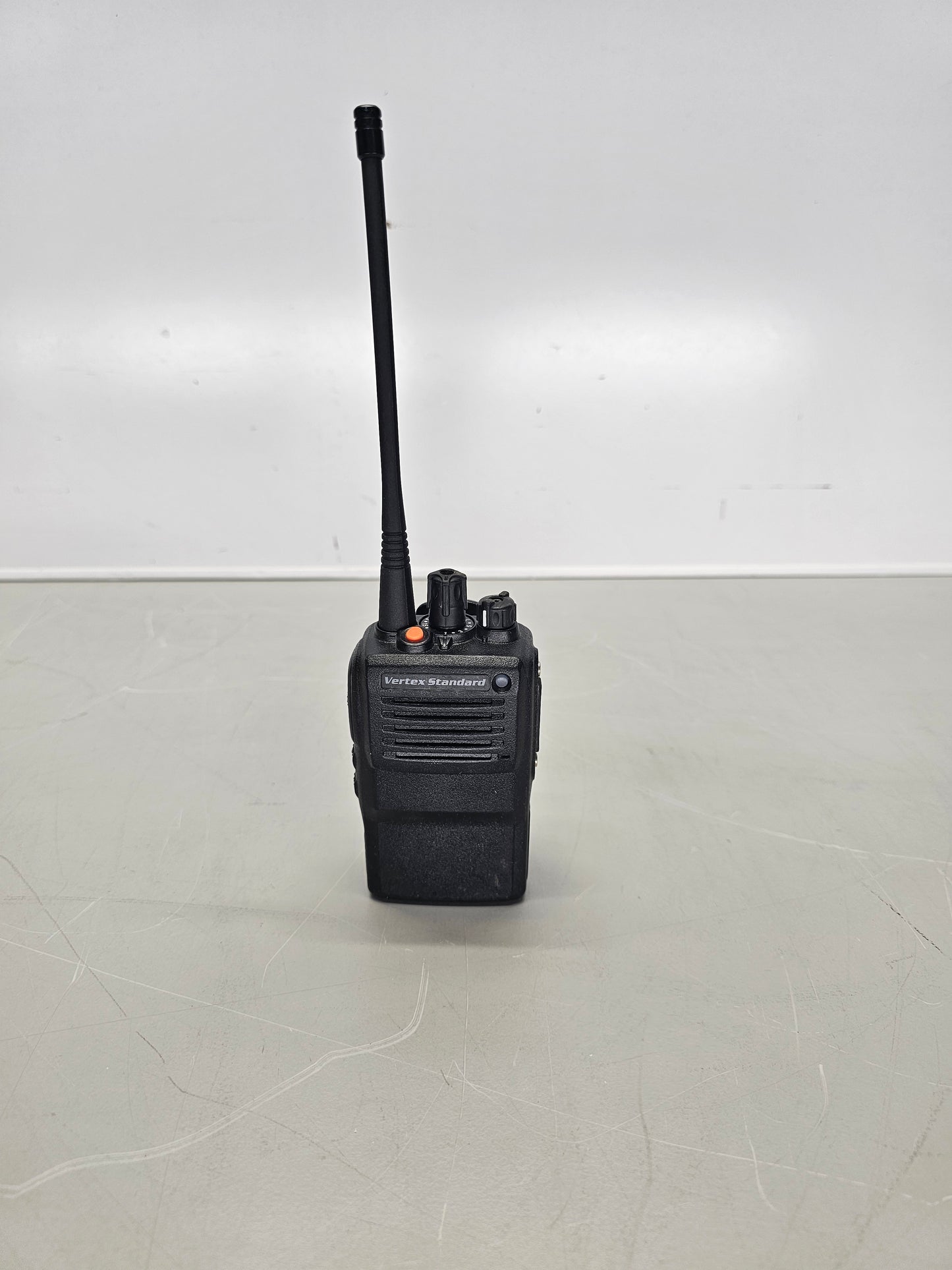 Vertex VX-821U UHF 403-470 16ch 5W