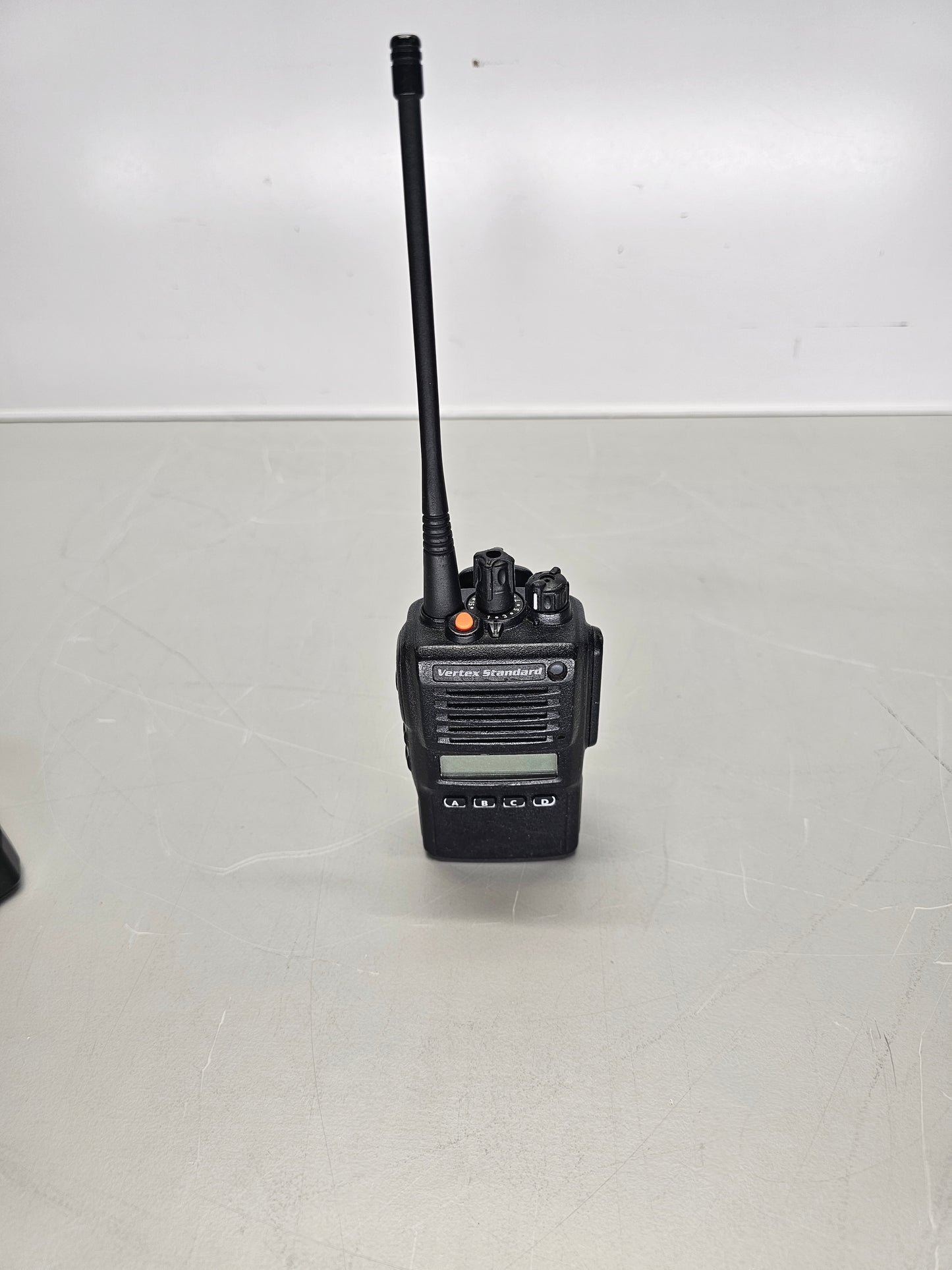 Vertex VX-824-G7-5 UHF 450-512 512ch 5W