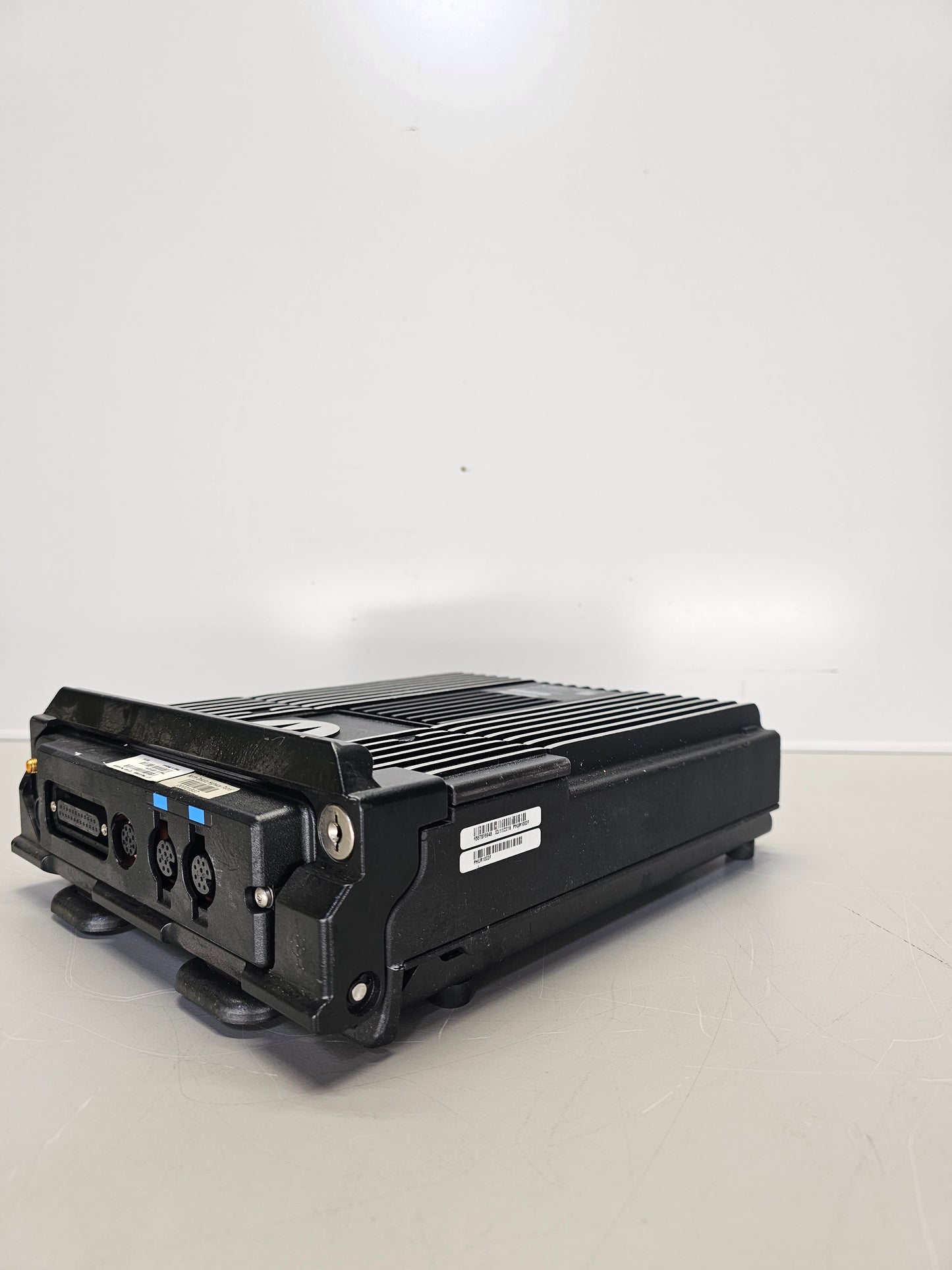 Motorola Mobile APX7500 VHF 700/800 MHz 2000ch 110W