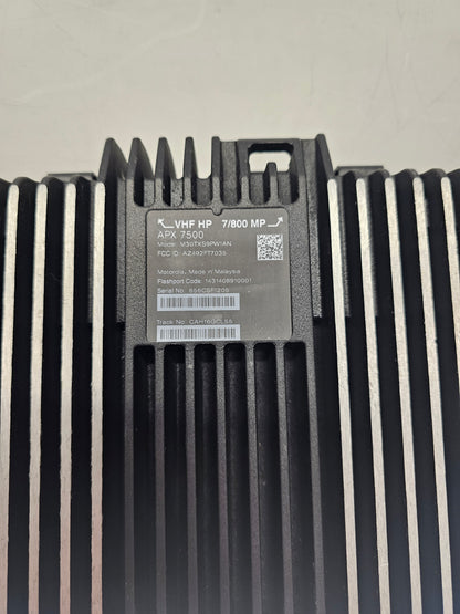 Motorola Mobile APX7500 VHF 700/800 MHz 2000ch 110W