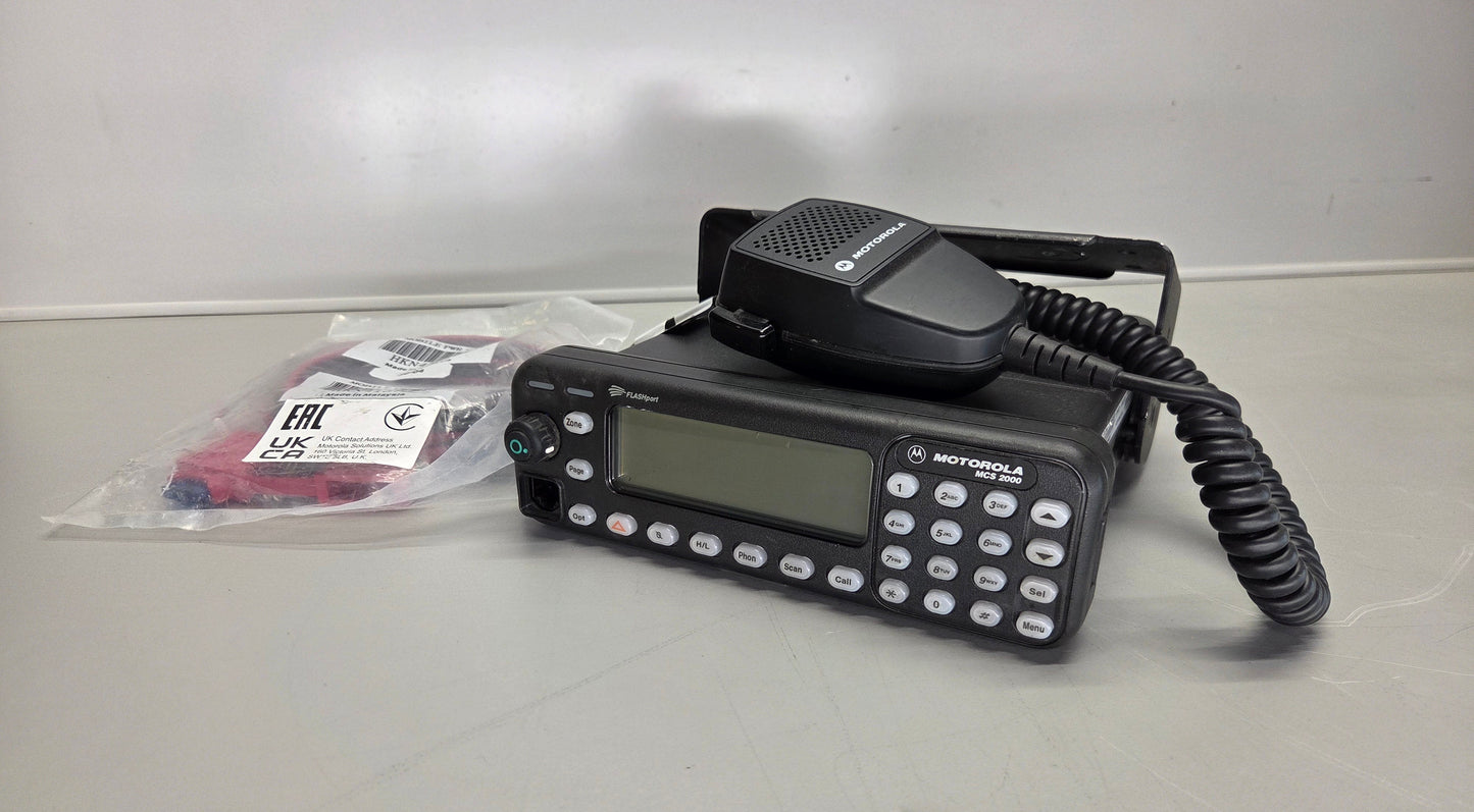 Motorola Mobile MCS2000 UHF 450-520 Mhz 160ch 40W Model 3