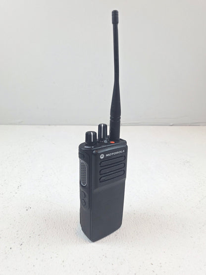 Motorola Portable XPR7380e 800/900 806-941 Mhz 32ch 2.5W Enabled