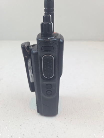 Motorola Portable XPR7380e 800/900 806-941 Mhz 32ch 2.5W Enabled