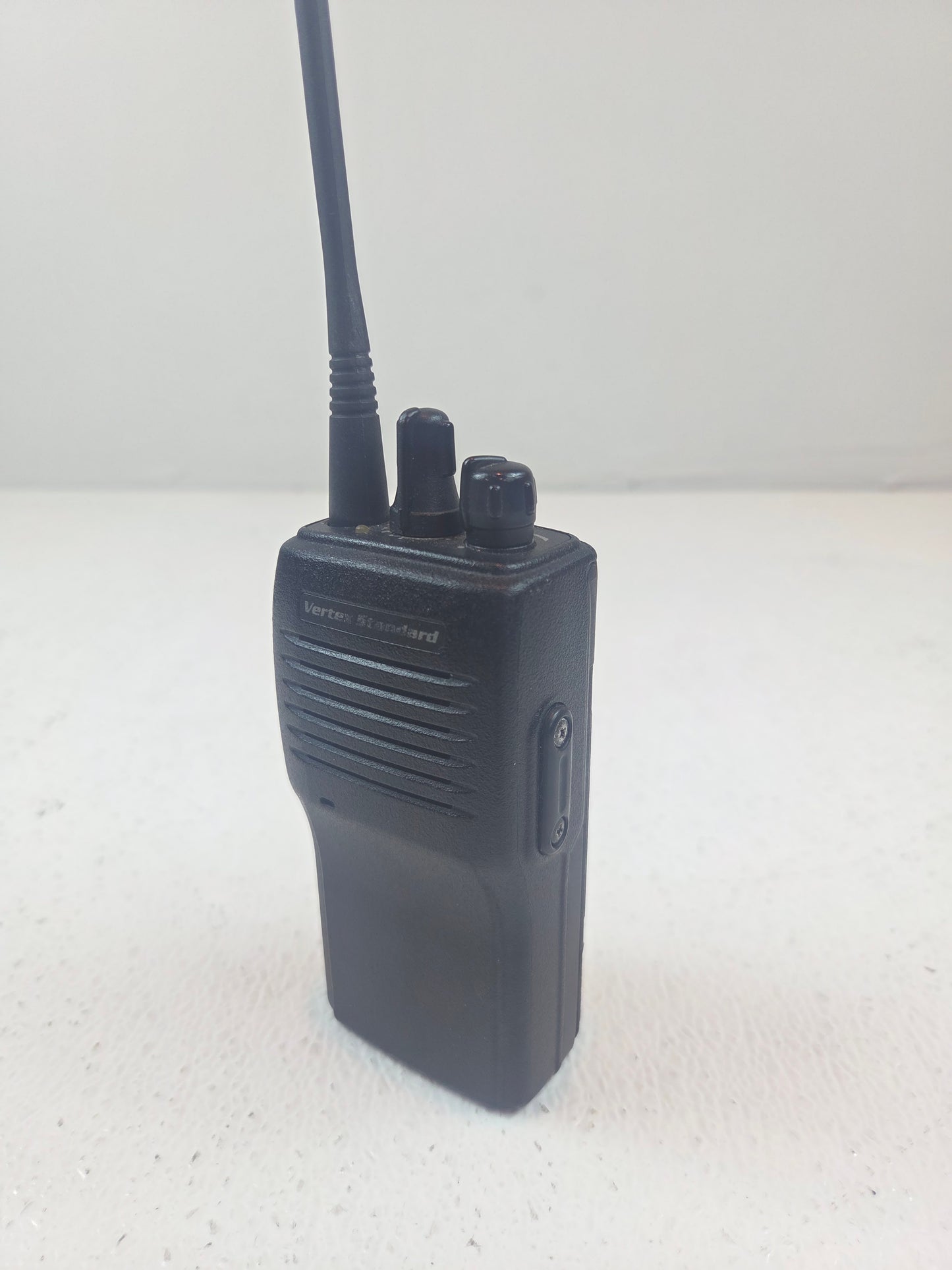 Vertex VX-160U UHF 450-490 16ch 5W