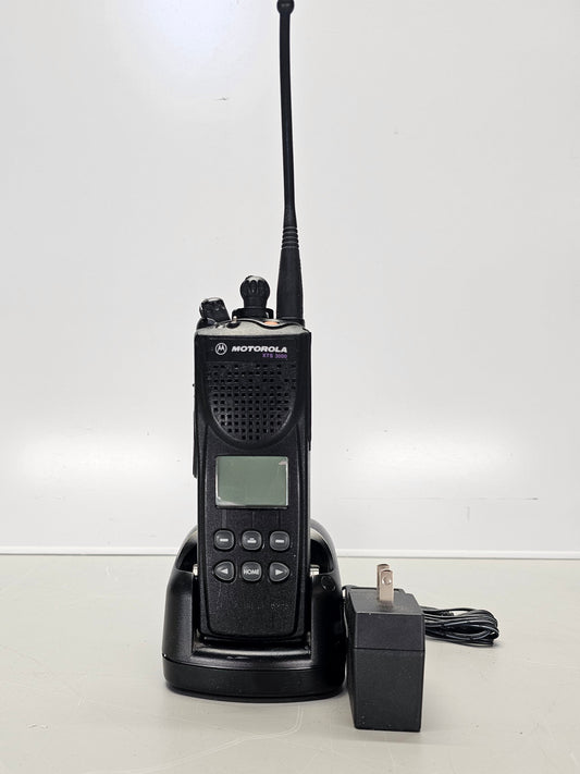 Motorola Portable XTS3000 800 806-870 MHz 256ch 3W (Model 2)