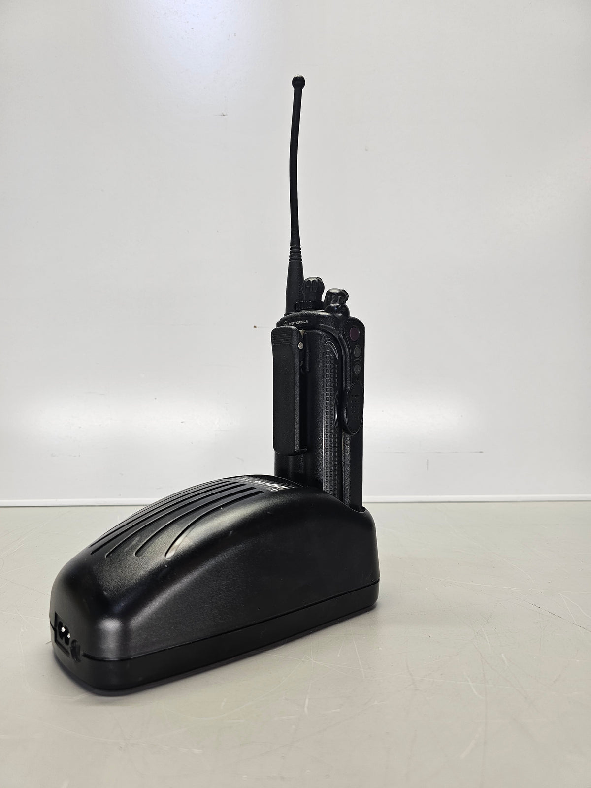 Motorola Portable XTS3000 800 806-870 Mhz 256ch 3W (Model 2)