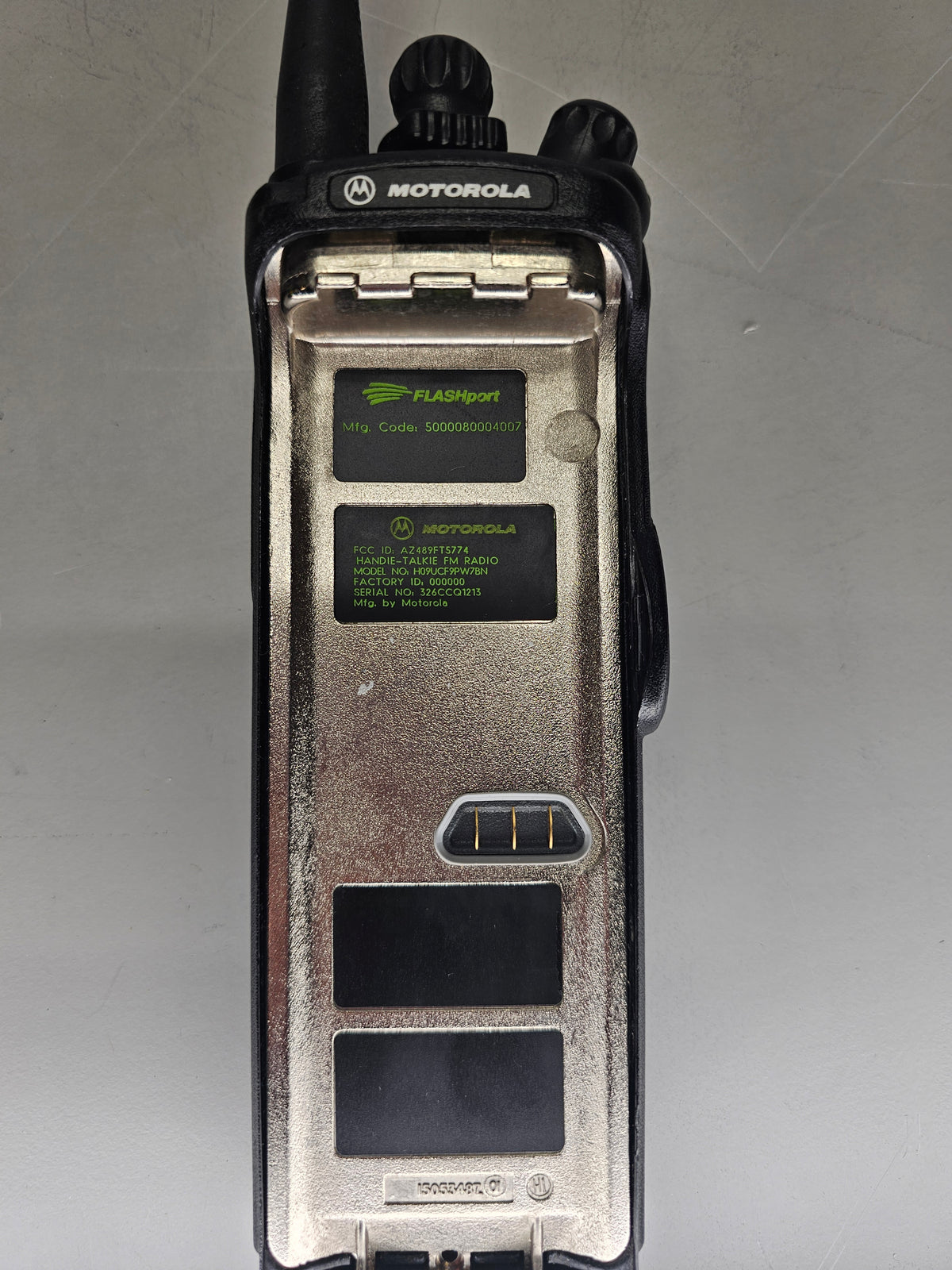 Motorola Portable XTS3000 800 806-870 Mhz 256ch 3W (Model 2)