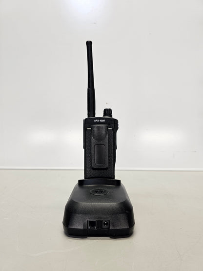Motorola Portable APX4000 UHF 450-520 R2 512ch 5W M2 Single Knob AN
