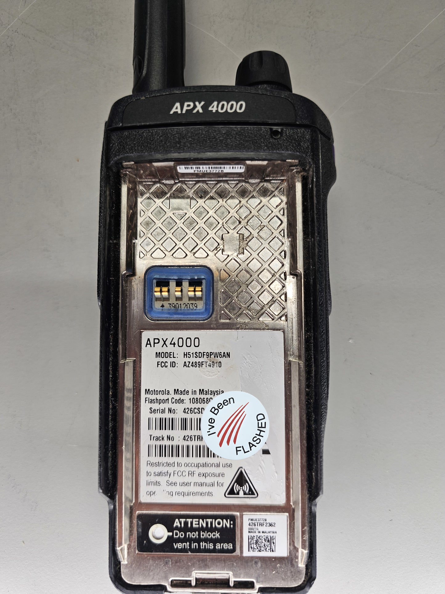 Motorola Portable APX4000 UHF 450-520 R2 512ch 5W M2 Single Knob AN