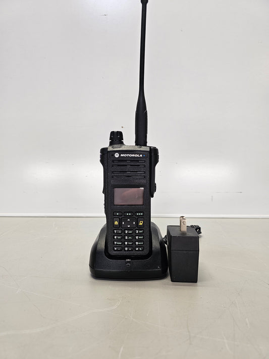 Motorola Portable APX4000 900 896-940 MHz 512ch 2.5W M3 Single
