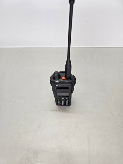 Motorola Portable APX4000 900 896-940 Mhz 512ch 2.5W M3 Single