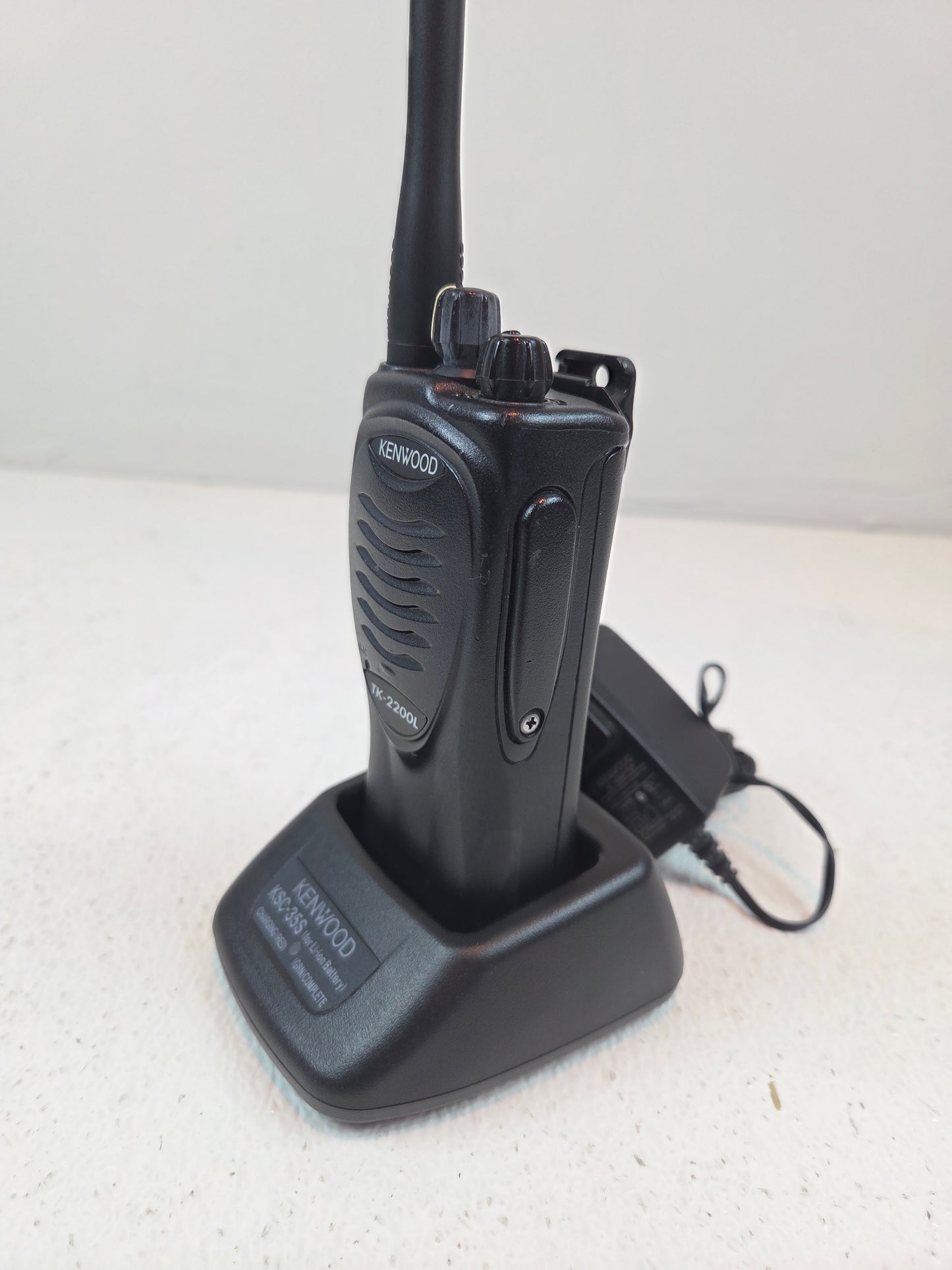 Kenwood Portable TK-2200-L VHF 150-174 Mhz 2ch 2W