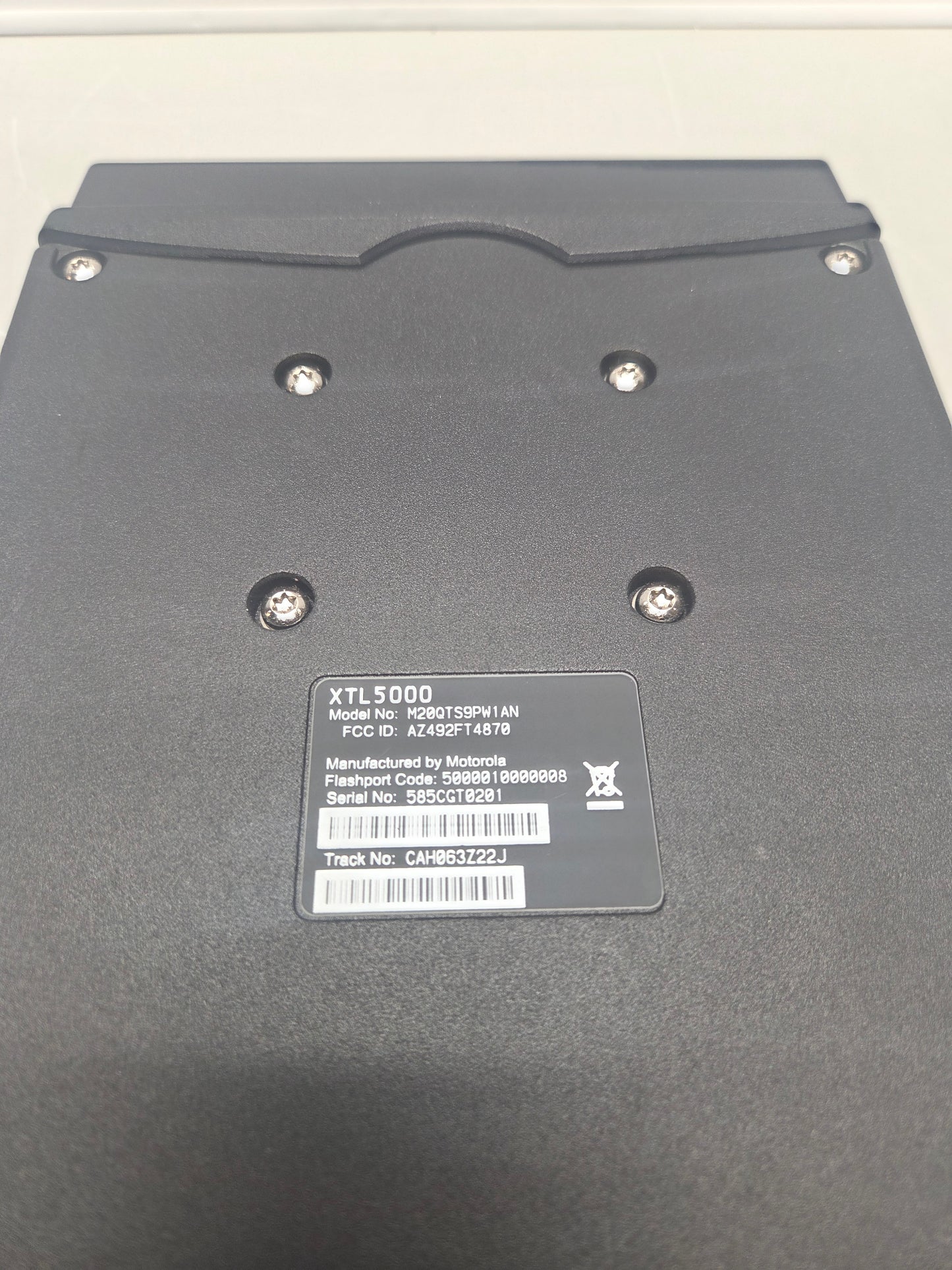 Motorola Mobile XTL5000 UHF 380-470 Mhz 800ch 100W (Remote Mount)