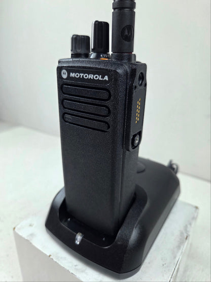 Motorola Portable XPR7380 800/900 806-941 Mhz 32ch 2.5W