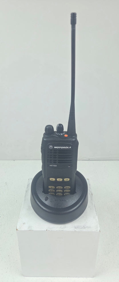 Motorola Portable HT750 UHF 403-470 Mhz 16ch 4W (FKP)
