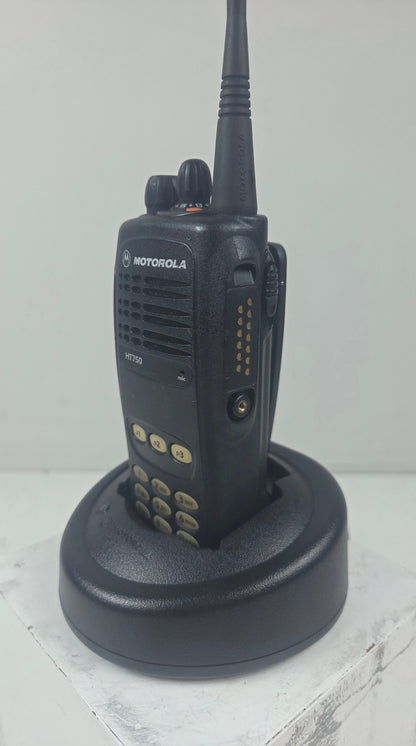 Motorola Portable HT750 UHF 403-470 Mhz 16ch 4W (FKP)