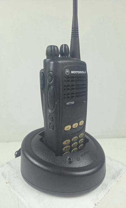 Motorola Portable HT750 UHF 403-470 Mhz 16ch 4W (FKP)