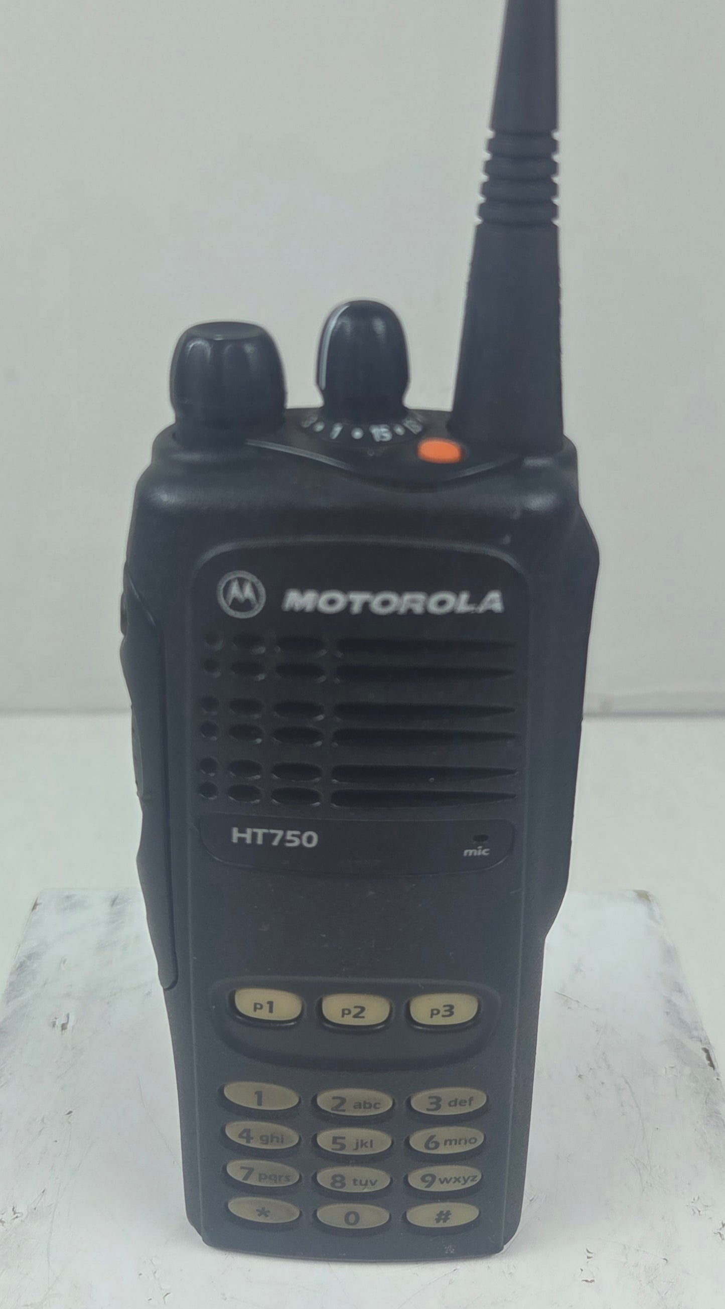 Motorola Portable HT750 UHF 403-470 Mhz 16ch 4W (FKP)