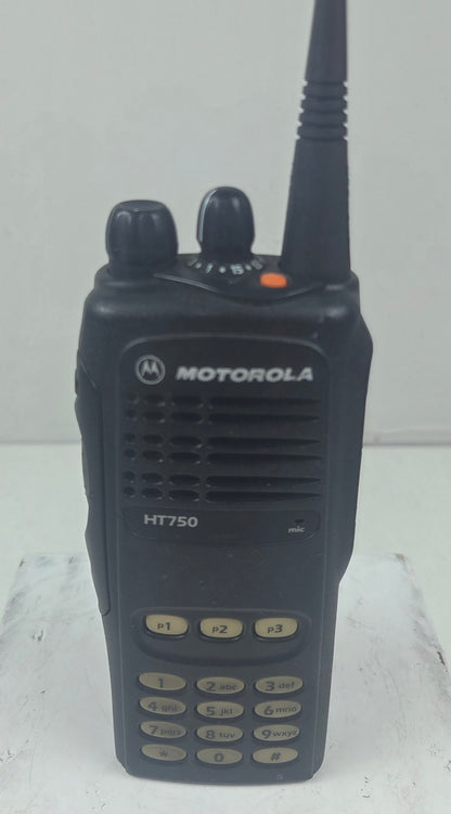 Motorola Portable HT750 UHF 403-470 Mhz 16ch 4W (FKP)