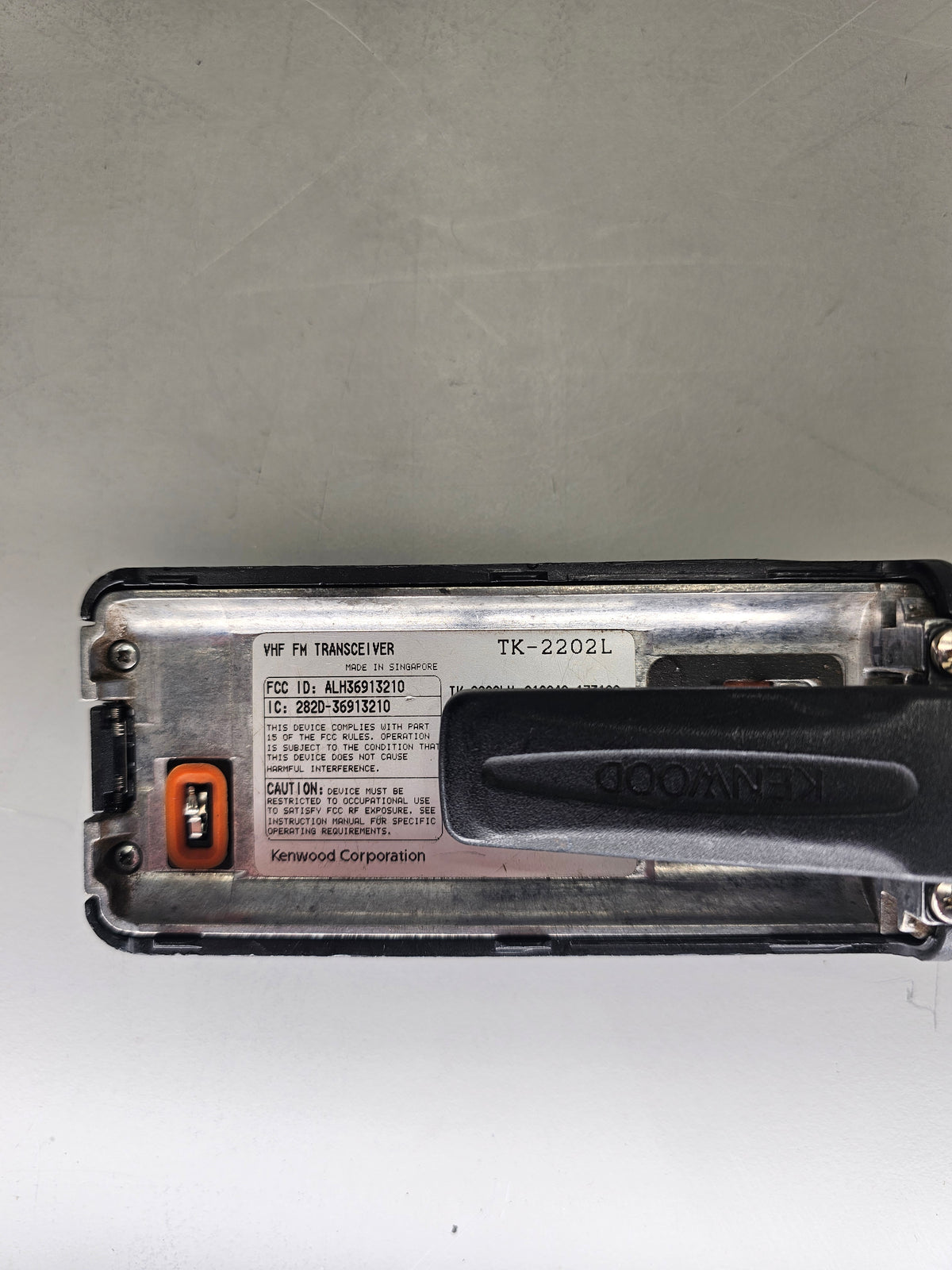 Kenwood Portable TK-2202L VHF 136-174 Mhz 16ch 5W