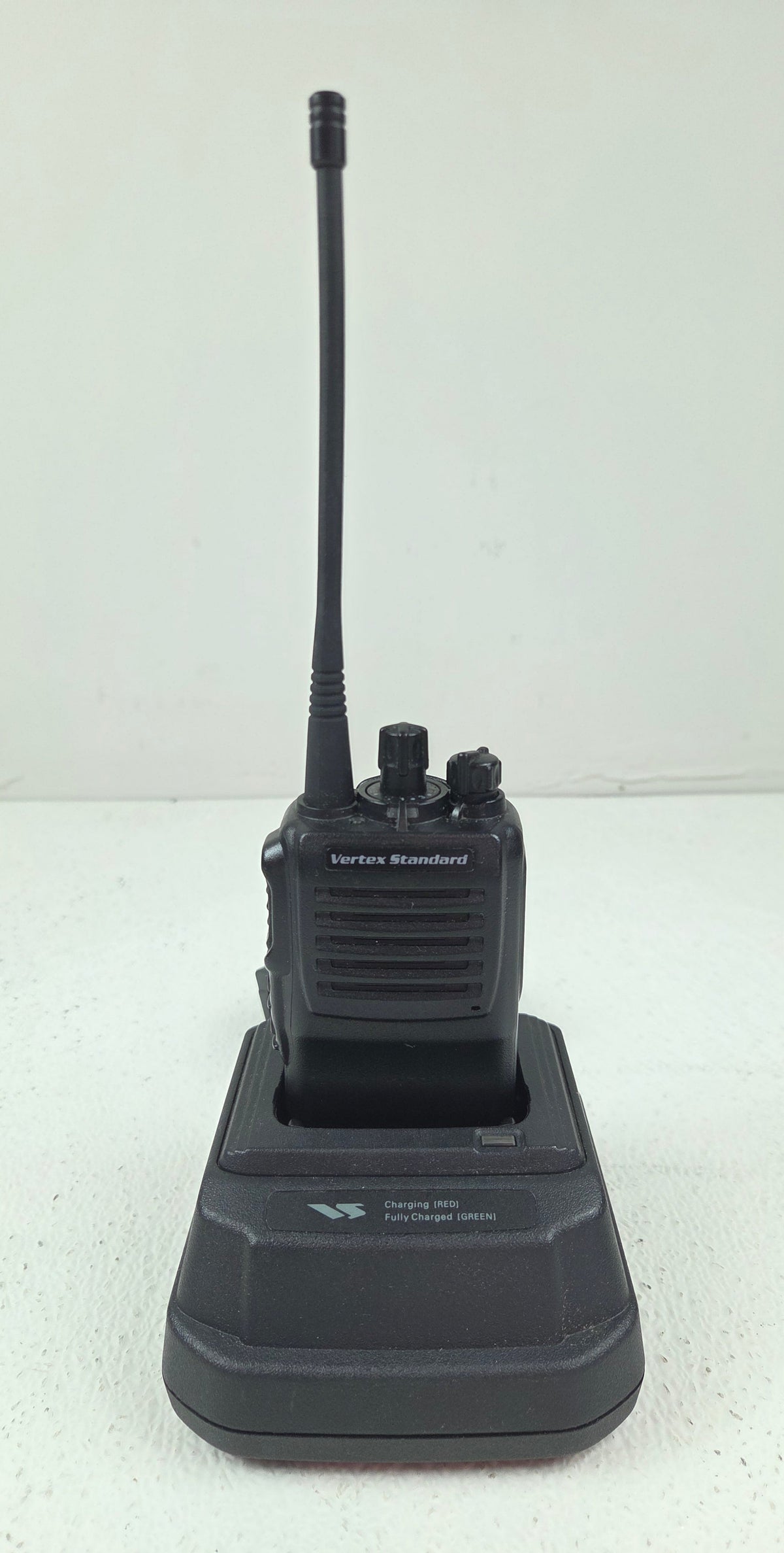 Vertex Portable VX-231-DO-5 VHF 134-174 Mhz 16ch 5W
